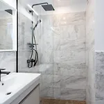 Apartamento 2br Gem With Breathtaking Views & Balcony Bliss *