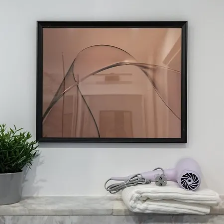 2br Gem With Breathtaking Views & Balcony Bliss Apartment *