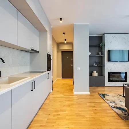 2br Gem With Breathtaking Views & Balcony Bliss