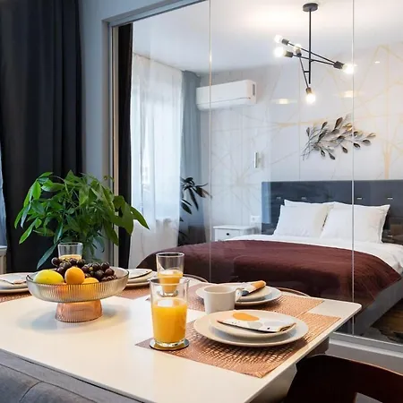 2br Gem With Breathtaking Views & Balcony Bliss Apartamento Bucarest