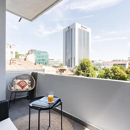 2br Gem With Breathtaking Views & Balcony Bliss Bucharest